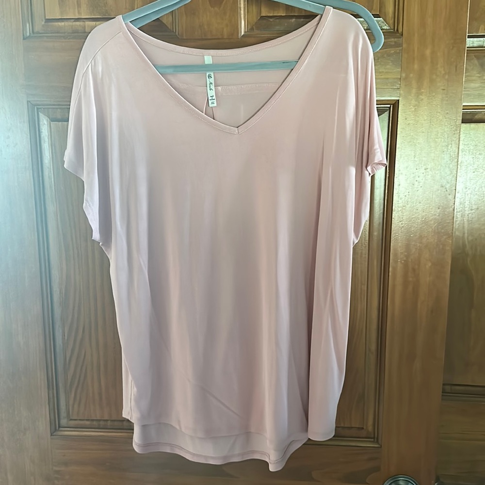 V neck top